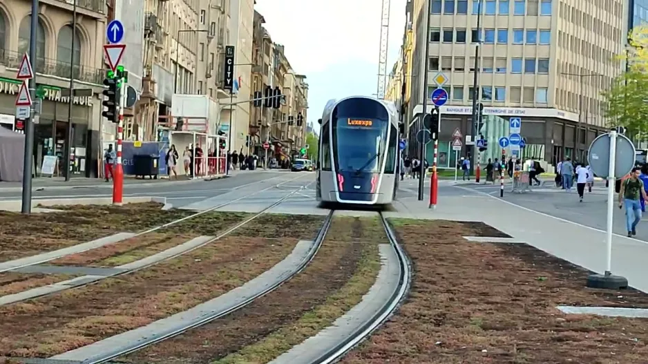 Offentlig transport er GRATIS i Luxembourg nye sporvogn (2022)